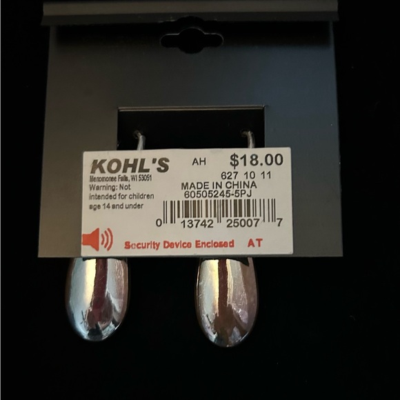 NWT Dana Buchman, silver earrings with black speckled stone - Picture 4 of 6